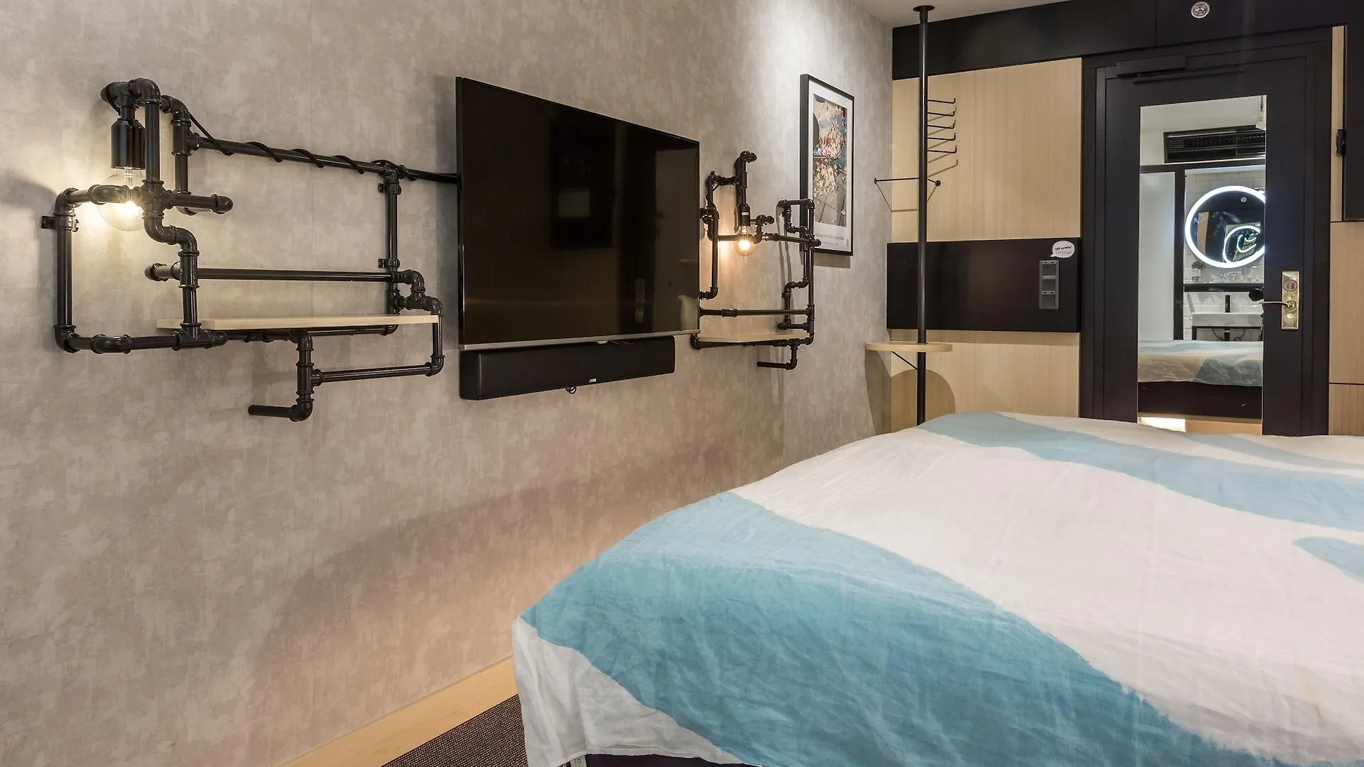 Hotel With Urban Deli Stockholm