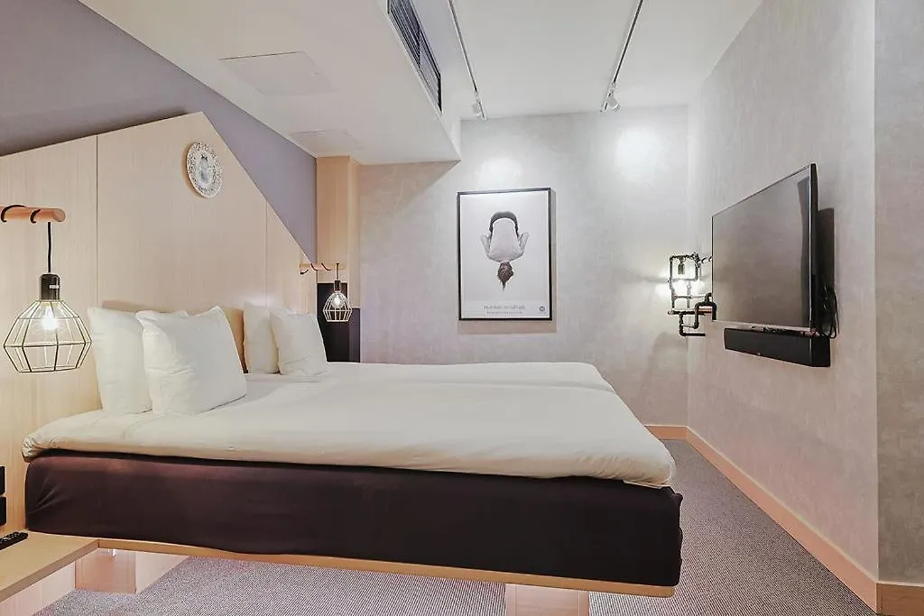 Hotel With Urban Deli Stockholm